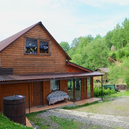Gostynnyi Dvir U Marichky Hotel Lazeshchyna Exterior photo