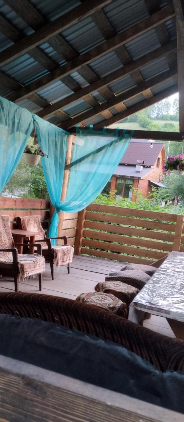 Gostynnyi Dvir U Marichky Hotel Lazeshchyna Exterior photo