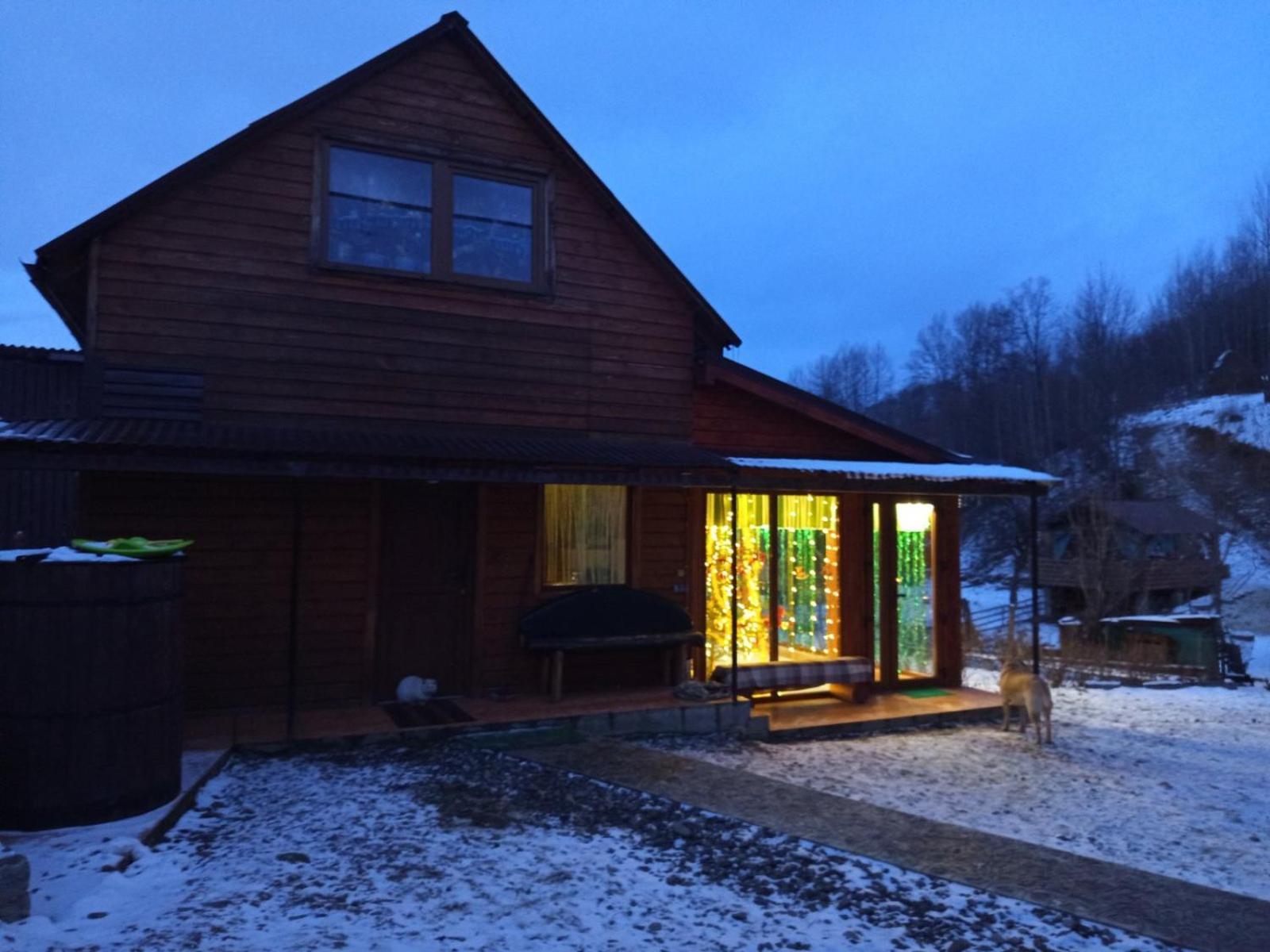 Gostynnyi Dvir U Marichky Hotel Lazeshchyna Exterior photo